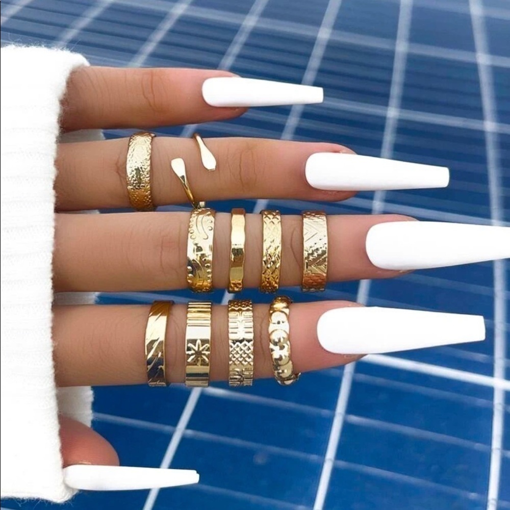 Gold 10pc textured ring set